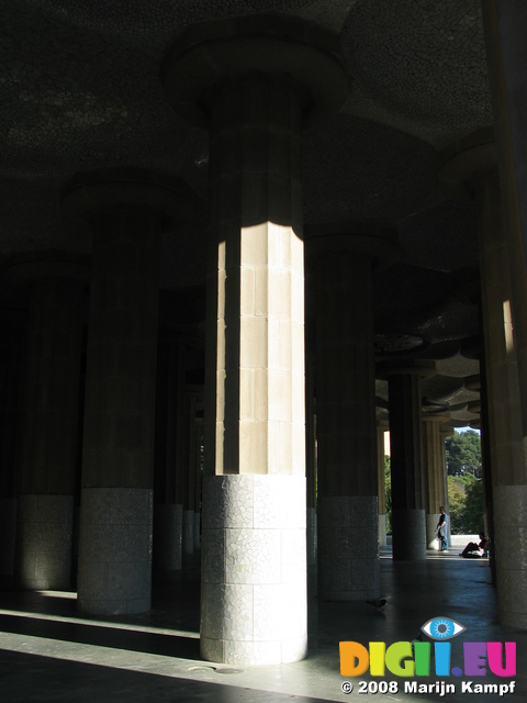 21186 Hall of Pillars Parc Guell